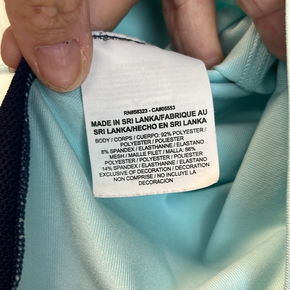 Nike top - Picture 3 of 7